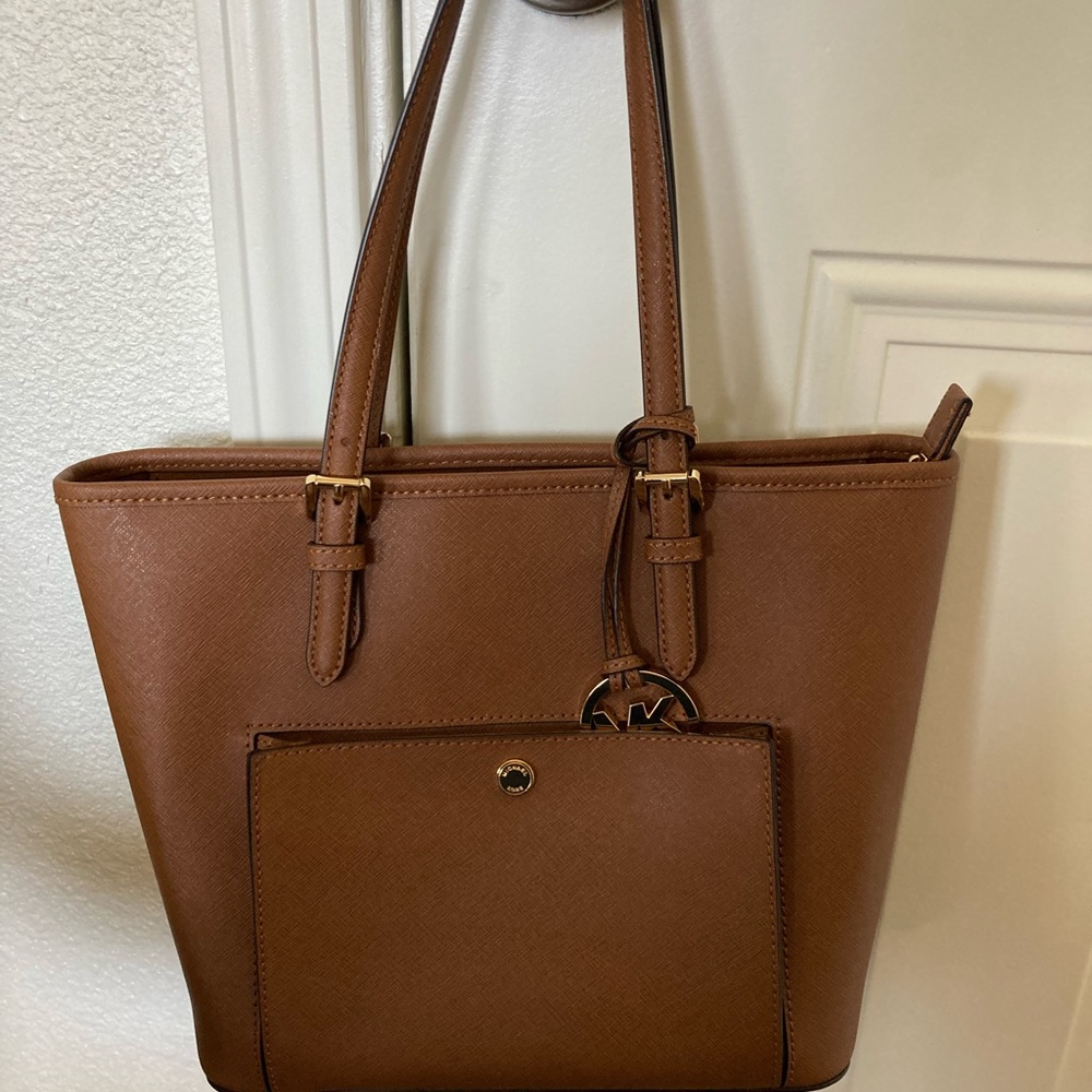 (SOLD) Michael Kors Shoulder Bag (SOLD)